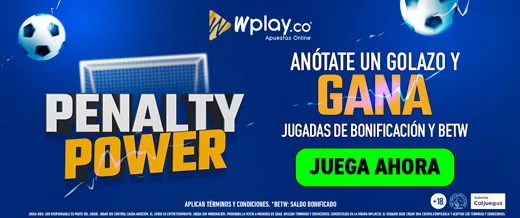 Banner deportivo de wplay.co sobre un arco de fútbol rodeado de balones, con el logo de la marca y un botón verde de "Juega ahora", y avisos regulatorios al pie